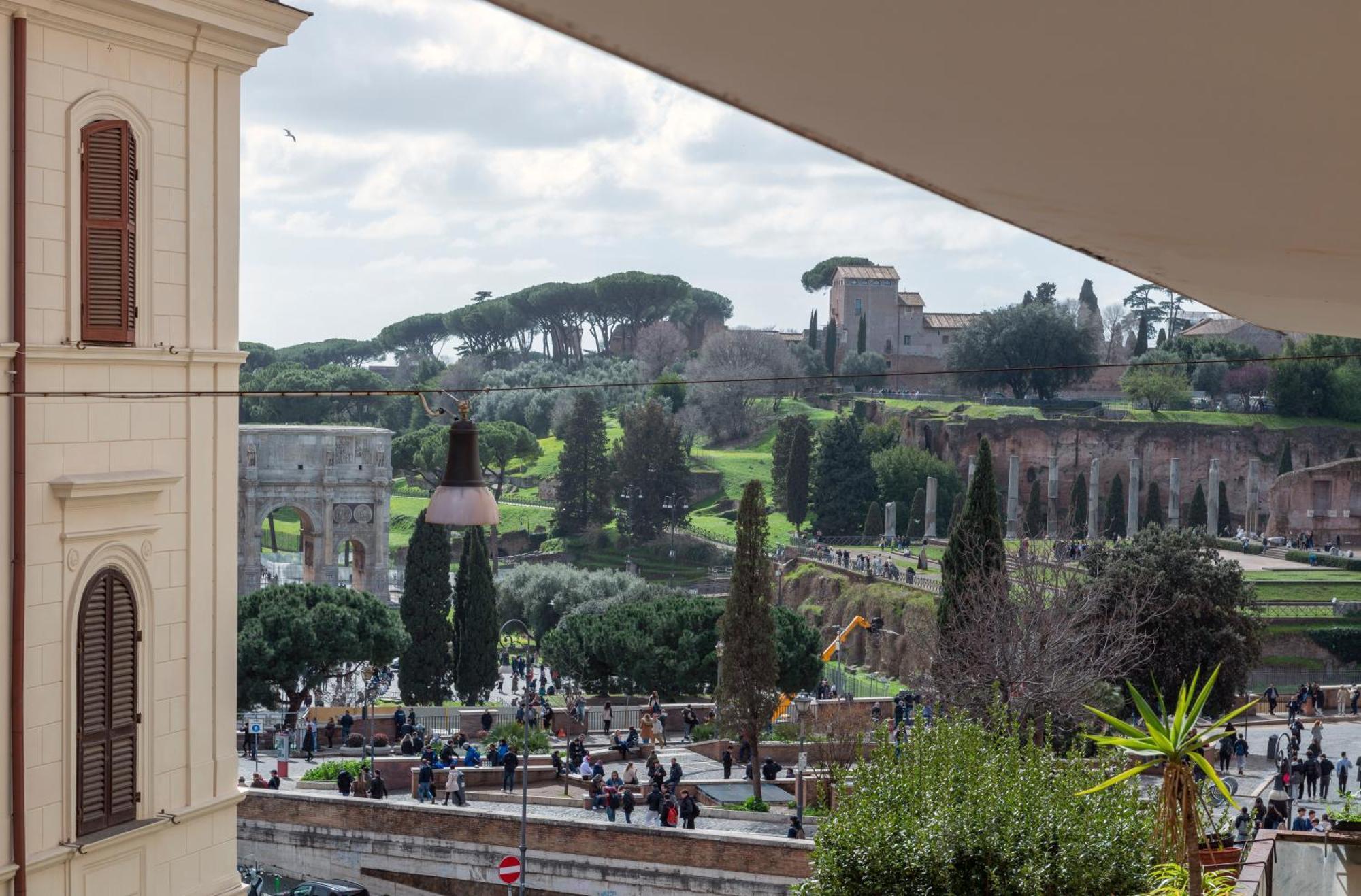 Colosseo Flats And Penthouse Roma Exterior foto